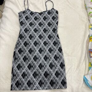 Elegant Grey Patterned Dress